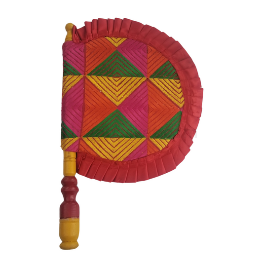 Pakhi / Handfan Red Frill